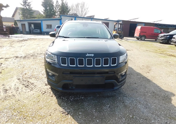 Jeep Compass cena 25830 przebieg: 182000, rok produkcji 2019 z Twardogóra małe 46